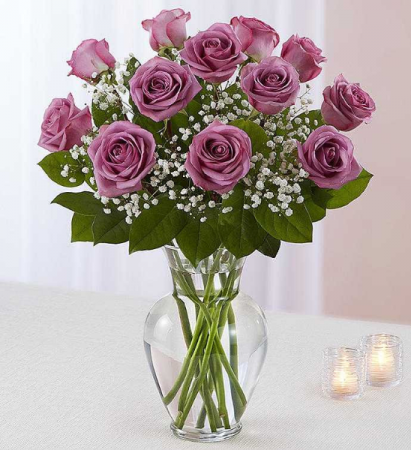 One Dozen Roses In Vase With Baby's Breath