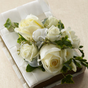 Bouquet - The Rose Charm™ Bouquet J-W8-4635