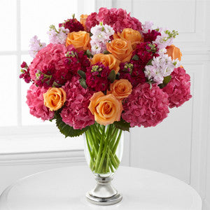 Vera Wang Exclusives - The Astonishing™ Luxury Mixed Bouquet By Vera Wang J-V12